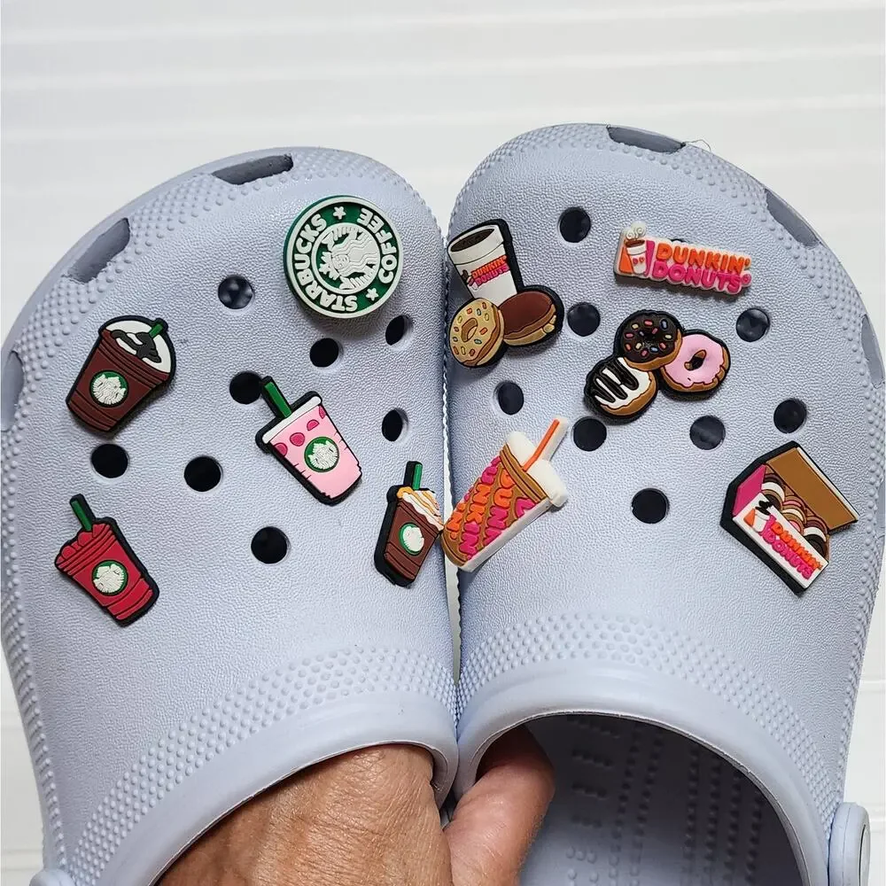 Crocs Classic Kids Clogs Sandals Size 6 Big Kids